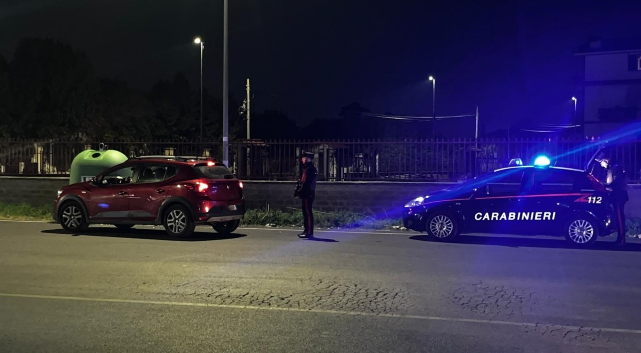 Aggredisce l’ex e un carabiniere: fermato con il taser