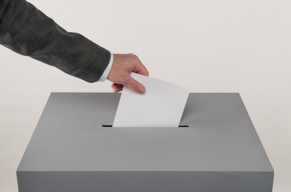 Como, aperte le domande per diventare scrutatori di seggio