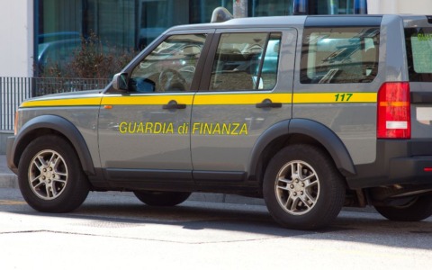 Truffa delle pentole da 7mila euro: sei indagati in processo