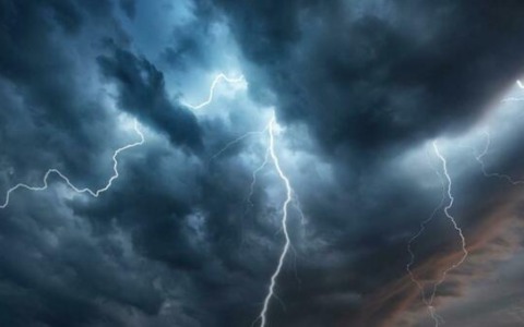 Allerta per temporali e grandine alla vigilia di Ferragosto