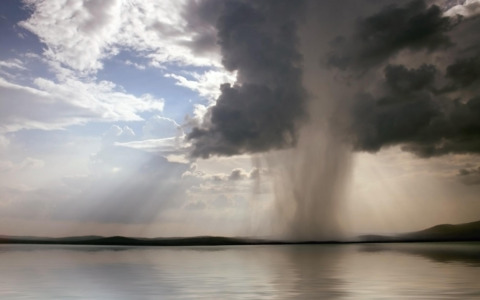 Allerta arancione in Lombardia per temporali e grandine