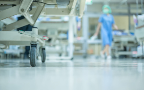 Protesta nella sanità privata per contratti scaduti da anni