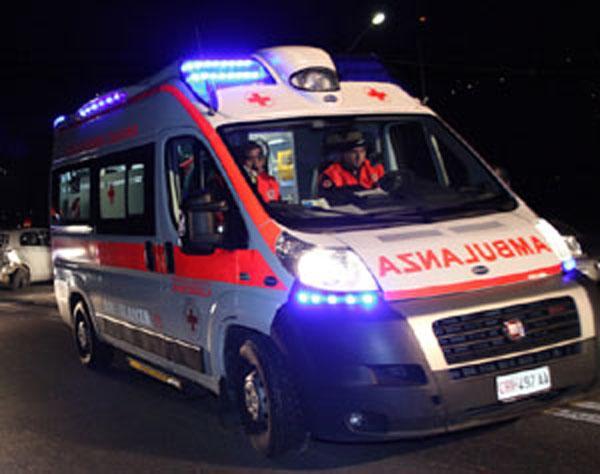 Un masso travolge un alpinista: intervento in elicottero per il soccorso