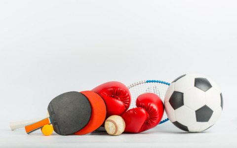 Posti della dirigenza ai sostenitori over 75 per la Champions