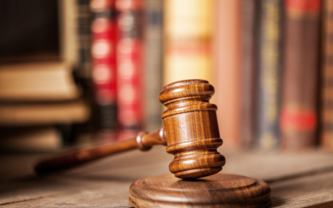 Genitori in tribunale a Como: chiesta luce sui presunti abusi